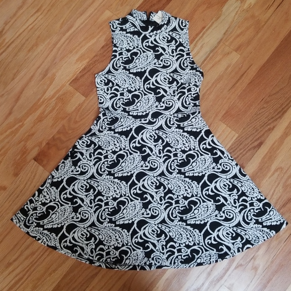 Forever 21Size Small Dress NWT